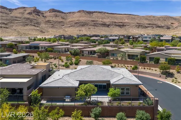 Property Slideshow image 3 of 52 | 6796 copper sunrise ct, Las Vegas, NV, 89148