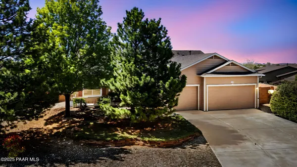 Property Slideshow image 3 of 43 | 7876 n siesta sunset ln, Prescott Valley, AZ, 86315