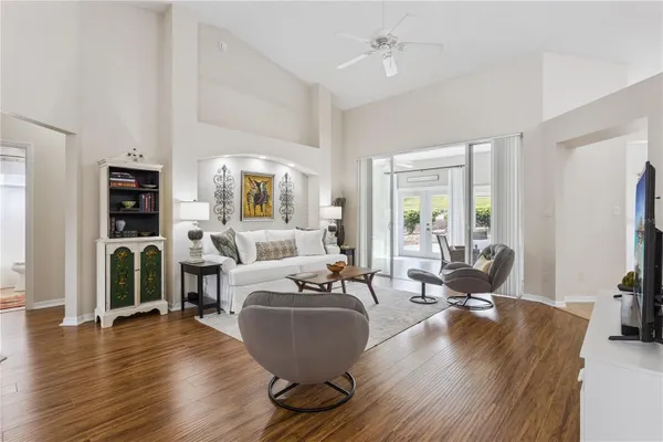 Property Slideshow image 3 of 34 | 4803 sawgrass lake cir, Leesburg, FL, 34748