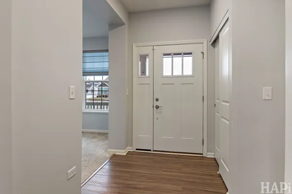 Property Slideshow image 2 of 31 | 1058 honey locust dr, Crystal Lake, IL, 60012