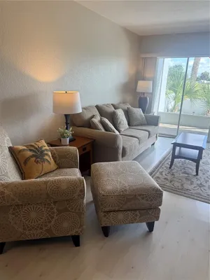 Property Slideshow image 2 of 55 | 404 cerromar cir 115, Venice, FL, 34293