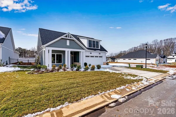 Property Slideshow image 2 of 40 | 243 alenda lux cir, Mooresville, NC, 28115