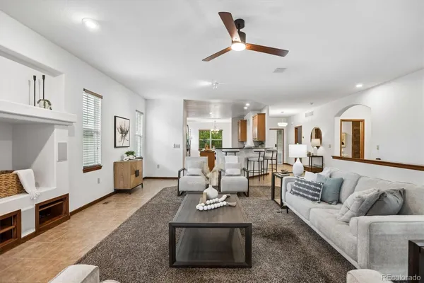 Property Slideshow image 3 of 35 | 22780 e heritage pkwy, Aurora, CO, 80016
