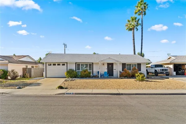 Property Slideshow image 2 of 24 | 26830 oakmont dr, Menifee, CA, 92586