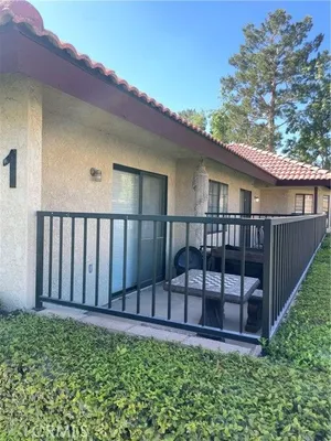 Property Slideshow image 3 of 27 | 19170 palo verde dr, Apple Valley, CA, 92308