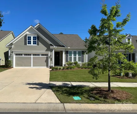 Property Slideshow image 2 of 46 | 12417 old iron ln, Charlotte, NC, 28215