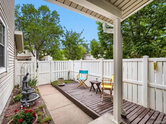 Property Slideshow image 3 of 32 | 3292 s heather gardens way, Aurora, CO, 80014