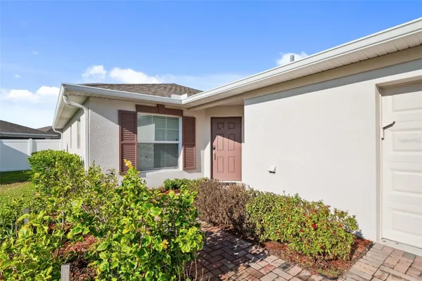 Property Slideshow image 3 of 29 | 3348 raleigh dr, Winter Haven, FL, 33884