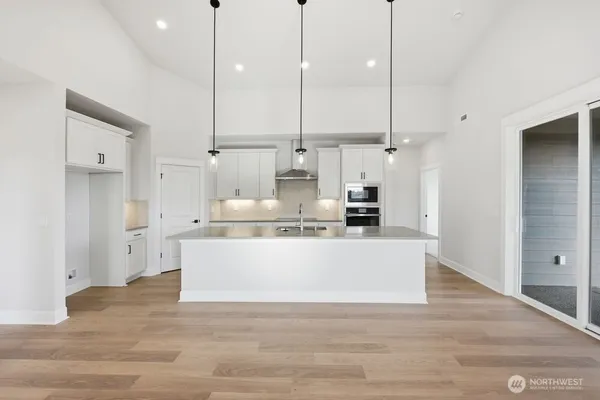 Property Slideshow image 2 of 28 | 2946 balsamroot dr se, Lacey, WA, 98513