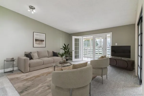 Property Slideshow image 3 of 50 | 610 s clinton st 3d, Denver, CO, 80247