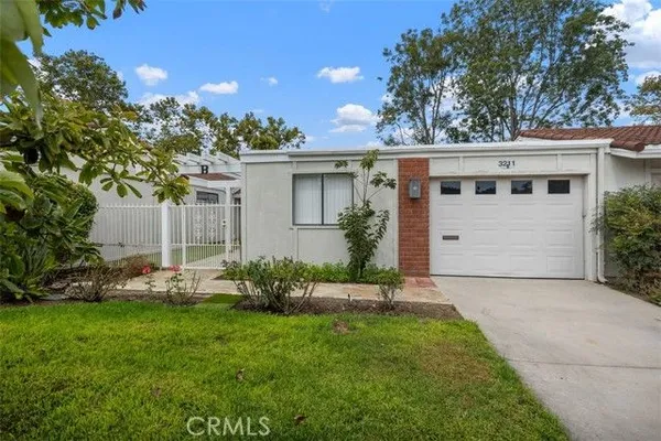 Property Slideshow image 3 of 30 | 3211 via buena vis b, Laguna Woods, CA, 92637