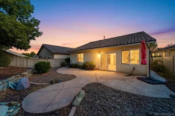 Property Slideshow image 2 of 37 | 27992 whisperwood dr, Menifee, CA, 92584