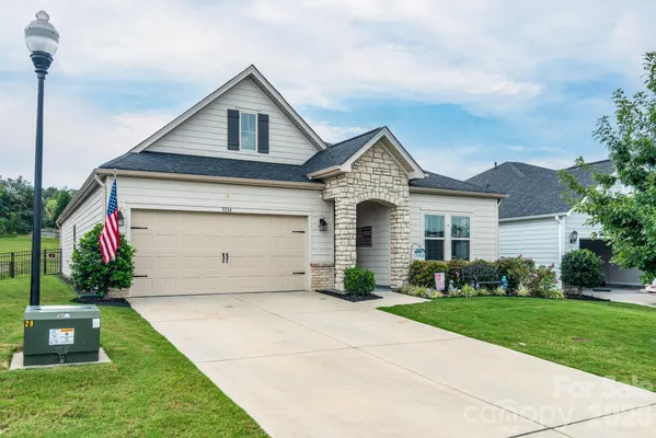 Property Slideshow image 2 of 37 | 5134 turtle creek dr, Denver, NC, 28037