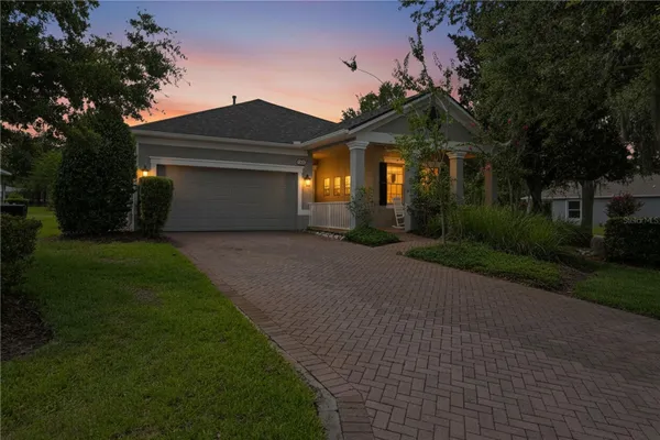 Property Slideshow image 3 of 44 | 5421 cappleman loop, Brooksville, FL, 34601
