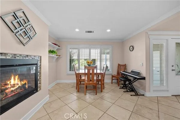 Property Slideshow image 2 of 32 | 26830 avenue of the oaks c, Newhall, CA, 91321