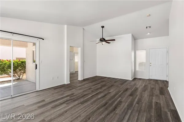 Property Slideshow image 3 of 21 | 10032 villa ridge dr, Las Vegas, NV, 89134