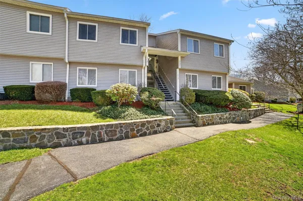 Property Slideshow image 2 of 45 | 173 long hill dr i, Yorktown, NY, 10598