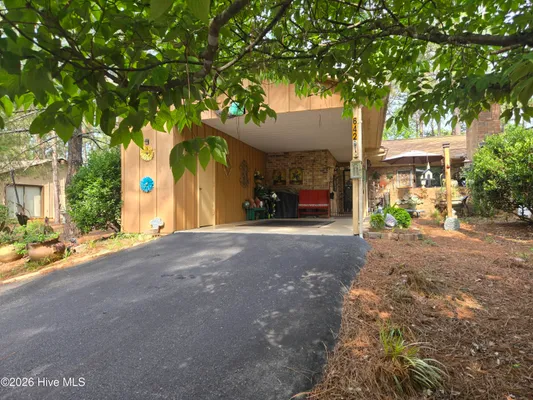 Property Slideshow image 2 of 41 | 642 redwood dr, Southern Pines, NC, 28387