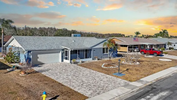 Property Slideshow image 2 of 47 | 1617 vincennes dr, Sun City Center, FL, 33573