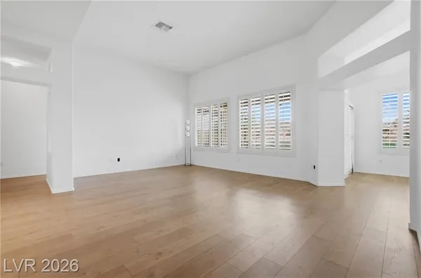 Property Slideshow image 3 of 31 | 511 eagle vista dr, Henderson, NV, 89012