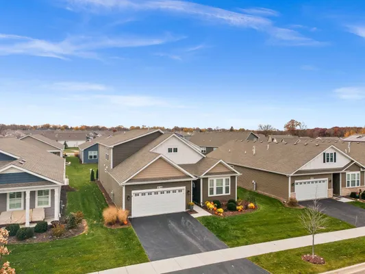 Property Slideshow image 2 of 39 | 239 durham st, North Aurora, IL, 60542