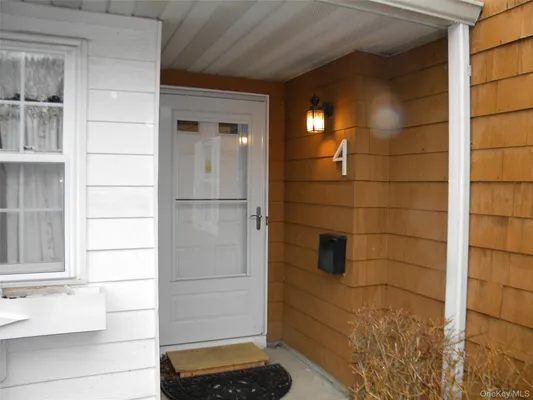 Property Slideshow image 3 of 27 | 4 revere dr, Islip, NY, 11782