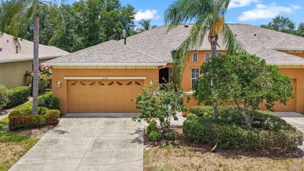 Property Slideshow image 2 of 57 | 2128 sifield greens way 13, Sun City Center, FL, 33573