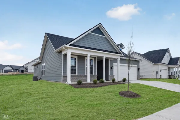 Property Slideshow image 2 of 43 | 3201 balsamroot rd, Greenwood, IN, 46143