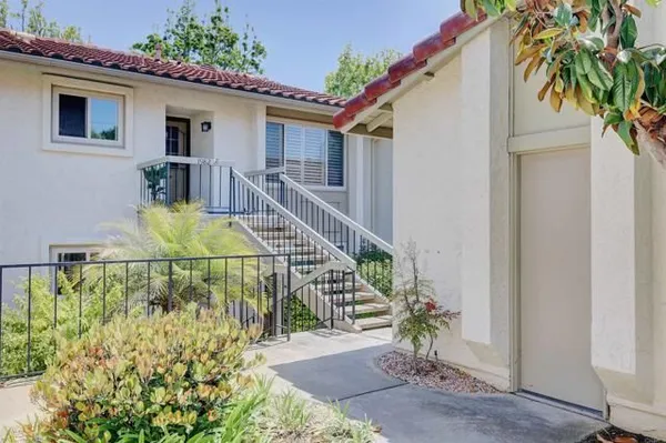 Property Slideshow image 3 of 50 | 1982 fairlee dr, Encinitas, CA, 92024