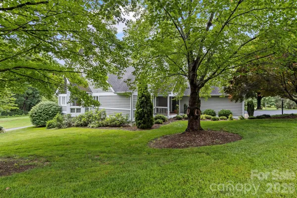 Property Slideshow image 2 of 37 | 104 overlook dr, Flat Rock, NC, 28731