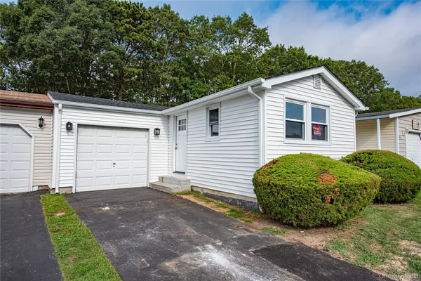 Property Slideshow image 2 of 23 | 145 village cir, Manorville, NY, 11949