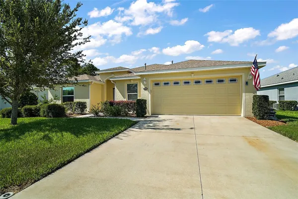 Property Slideshow image 2 of 23 | 27102 camerons run, Leesburg, FL, 34748