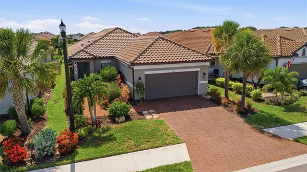 Property Slideshow image 3 of 74 | 11115 devonbridge dr, Palmetto, FL, 34221