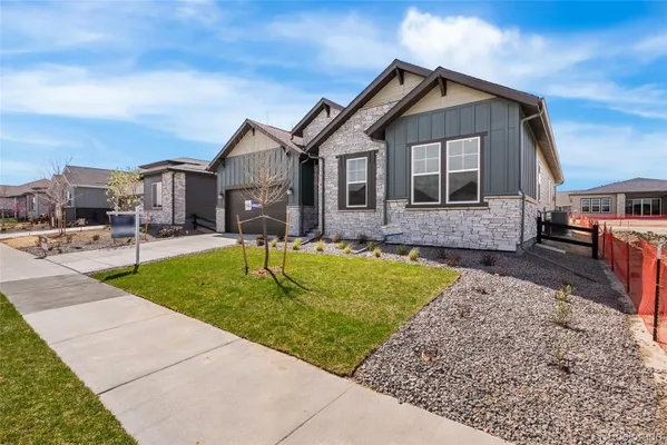 Property Slideshow image 3 of 35 | 8811 s quemoy st, Aurora, CO, 80016