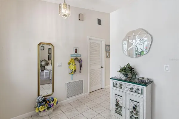 Property Slideshow image 3 of 86 | 25933 newcombe cir, Leesburg, FL, 34748