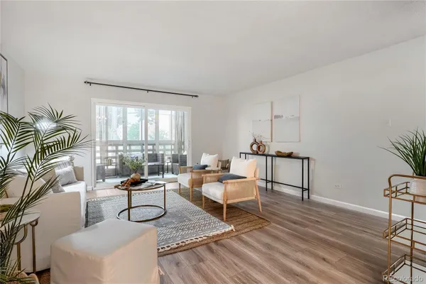Property Slideshow image 2 of 43 | 680 s alton way 1b, Denver, CO, 80247