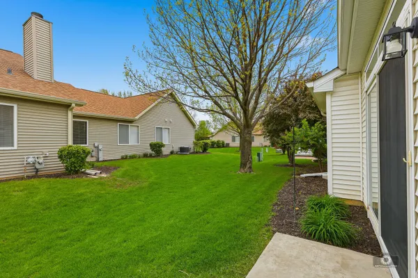 Property Slideshow image 2 of 24 | 21434 w juniper ln, Plainfield, IL, 60544