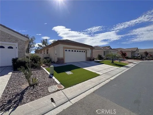 Property Slideshow image 2 of 24 | 11115 sun river ct, Apple Valley, CA, 92308