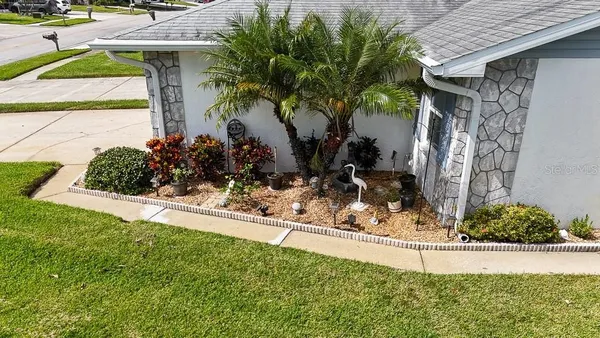 Property Slideshow image 3 of 58 | 3273 mcmath dr, Palm Harbor, FL, 34684