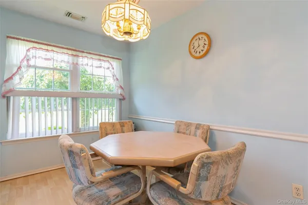 Property Slideshow image 3 of 21 | 114 theodore dr, Brookhaven, NY, 11727