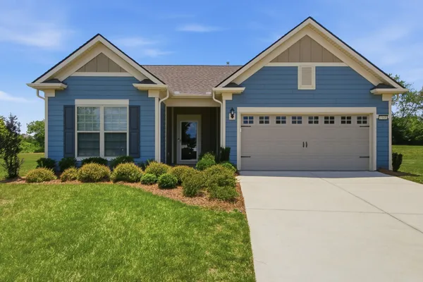 Property Slideshow image 2 of 47 | 1948 fayette ct, Spring Hill, TN, 37174