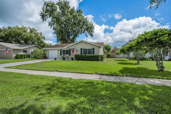 Property Slideshow image 3 of 70 | 921 anchorage ln, Palm Harbor, FL, 34685