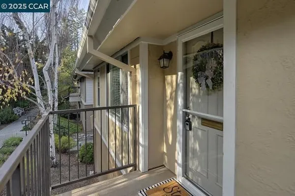 Property Slideshow image 3 of 39 | 1405 ptarmigan dr apt 1, Walnut Creek, CA, 94595
