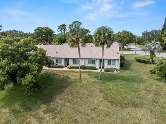 Property Slideshow image 3 of 39 | 8111 braddock cir 6, Port Richey, FL, 34668