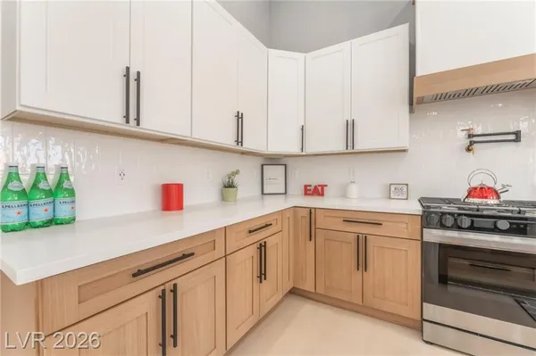 Property Slideshow image 2 of 44 | 3100 gladstone ct, Las Vegas, NV, 89134