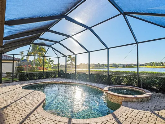 Property Slideshow image 2 of 28 | 6467 willowshire way, Bradenton, FL, 34212