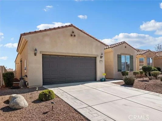 Property Slideshow image 2 of 31 | 10549 green valley rd, Apple Valley, CA, 92308