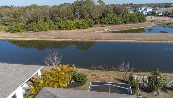 Property Slideshow image 3 of 38 | 303 blackrock ln, Apollo Beach, FL, 33572