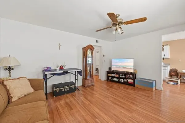 Property Slideshow image 3 of 12 | 3719 mira pacific dr, Oceanside, CA, 92056