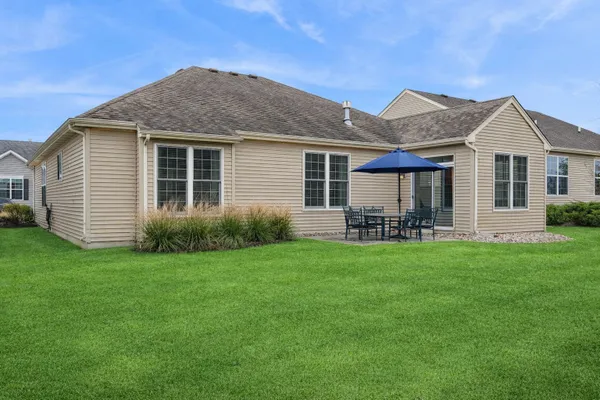 Property Slideshow image 2 of 21 | 11914 hollister ct, Huntley, IL, 60142